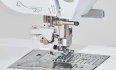 Brother Innov-is NV2700 Kombi-Näh- und Stickmaschine